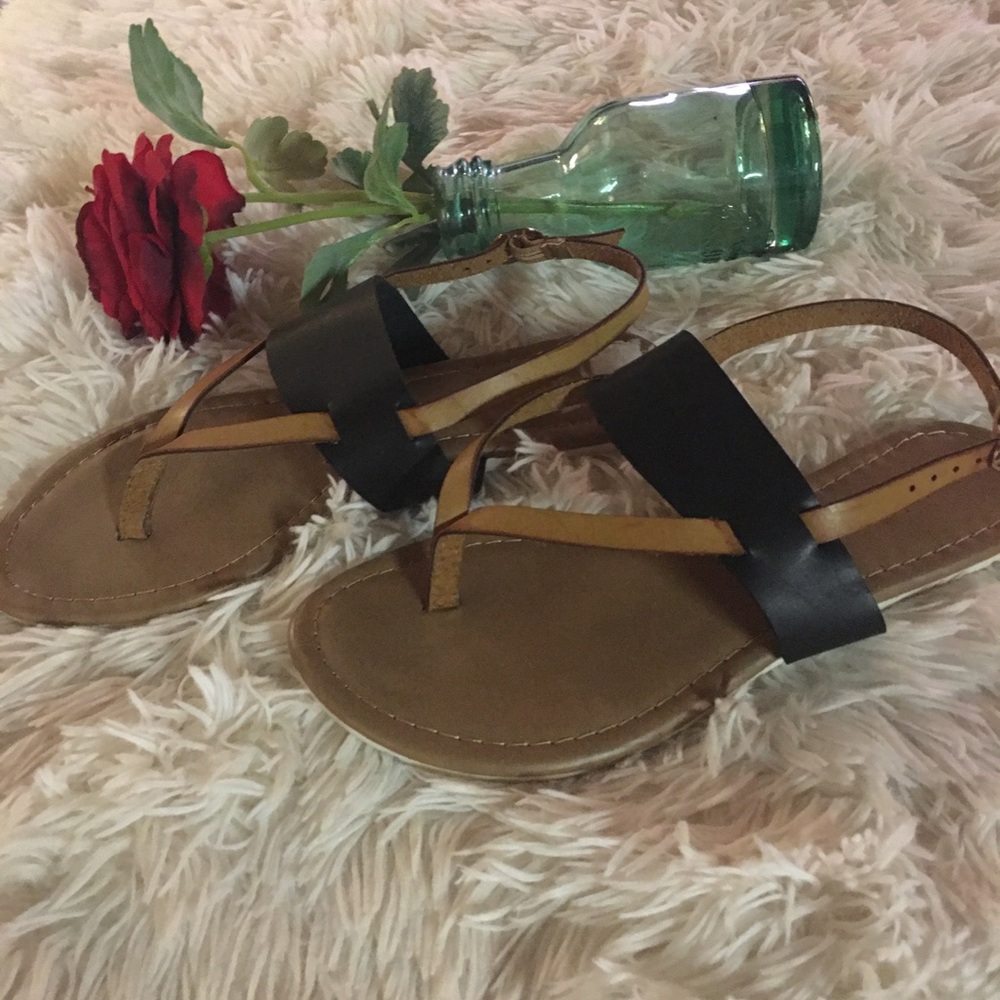 Nicole - brown/tan sandals🏄🏽‍♀️ Sz 7.5